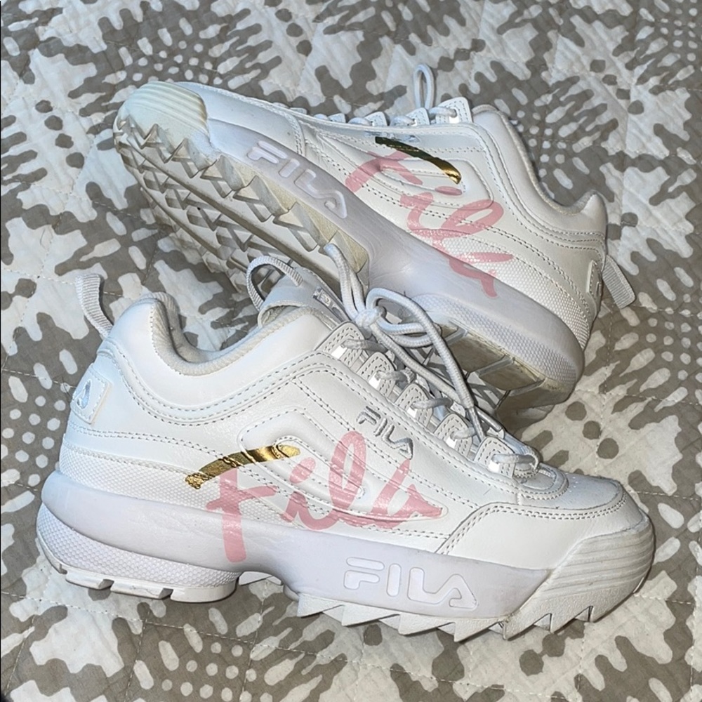 Fila Women's Disruptor II Script Low Top Pull